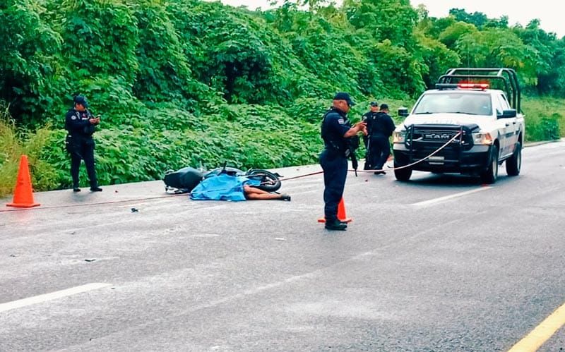 ¡MUERE POR MOTOCICLETAZO EN CATEMACO!