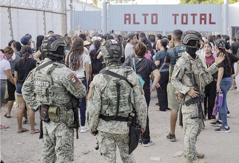 ¡SUSPENDEN A DIRECTOR DE PENAL EN MAZATLÁN!