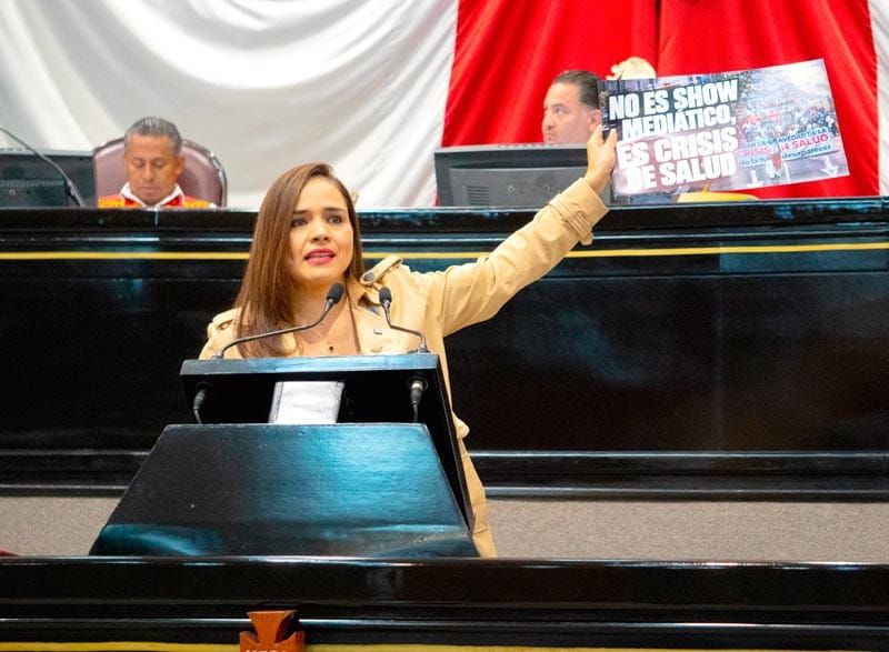 ¡NO ES ‘CHOU’! - AGARRÓN EN EL CONGRESO