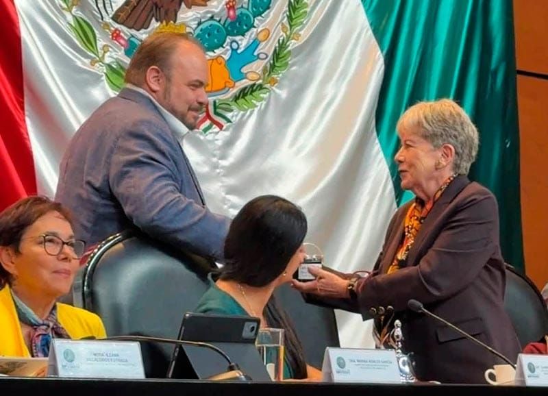¡LE DAN GOTITAS! - *De chapopote a la secretaria de SEMARNAT