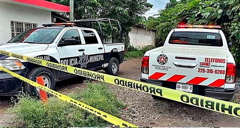 ¡ABUELITO MURIÓ AL CAER A BARRANCO EN TLAPACOYAN!