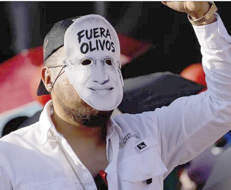 ¡LÍDER SINDICAL DEL IMSS RECHAZA DEJAR CARGO!