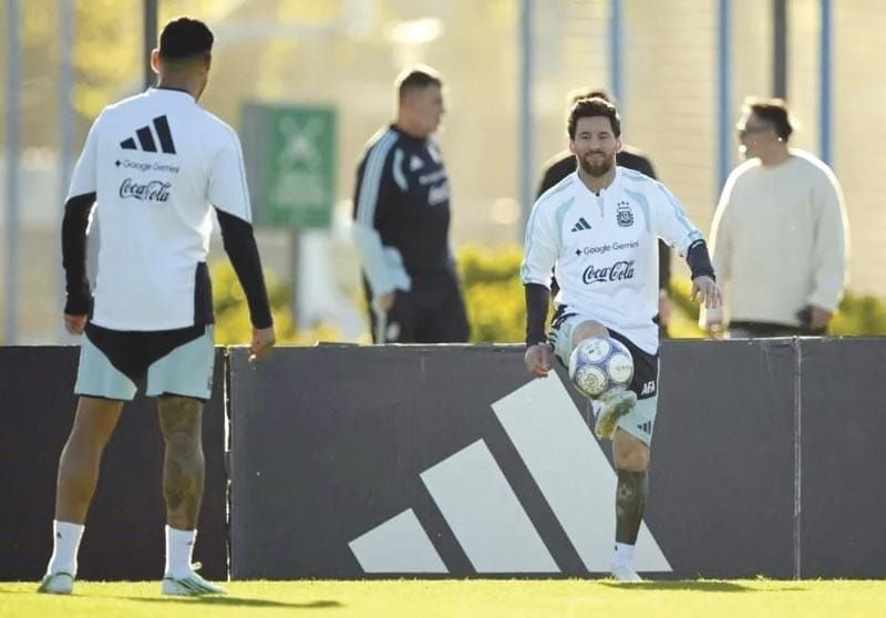 ¡REALIZA MESSI ÚLTIMO ENTRENAMIENTO CON ARGENTINA!