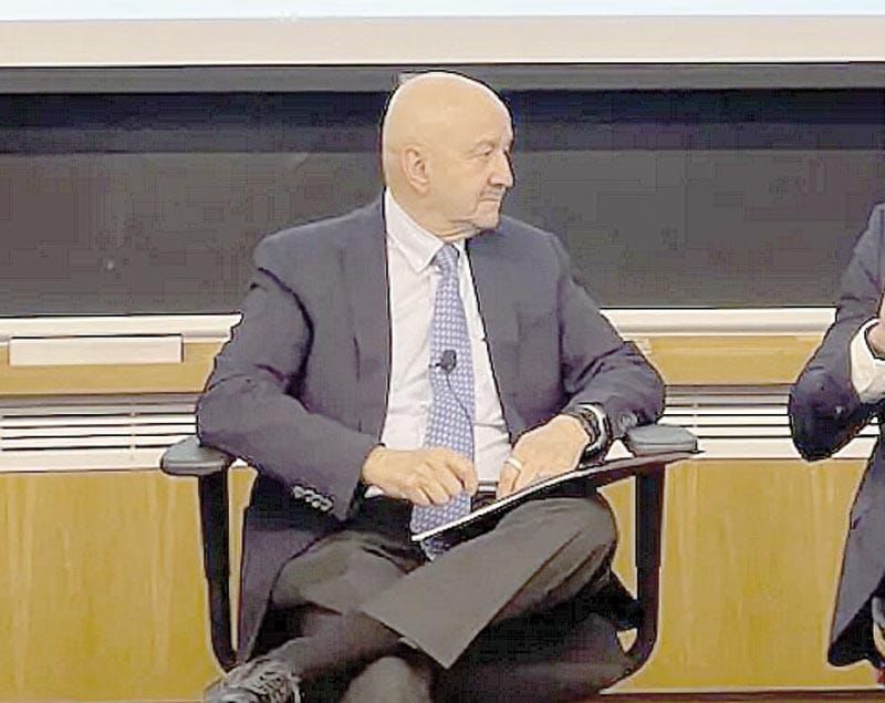 ¡SALINAS DE GORTARI REAPARECE EN HARVARD!