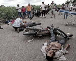 ¡UNA MUJER MUERTA Y DOS HERIDOS DEJA CHOQUE MORTAL!