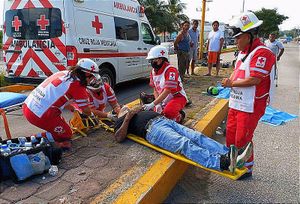 ¡UNA MUJER MUERTA Y UN HERIDO DEJA MOTOCICLETAZO!