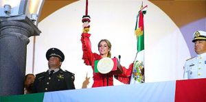 ¡PATI YU DIO EL GRITO CON ZÓCALO LLENO! -Desde el Balcón Principal de Palacio