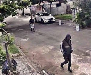 ¡PAR DE “RATAS” DEJAN “LIMPIA” LA CASA DE ANGEL RENTERAL! -En Arboleda San Ramón