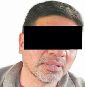 ¡ARRESTAN A EXALCALDE DE SAN CRISTÓBAL! -Por Quemar Libros de Texto Gratuitos