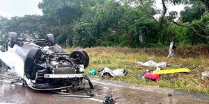 ¡VOLCADURA MORTAL EN LA AUTOPISTA CÓRDOBA-VERACRUZ! -Un muerto y cuatro heridos
