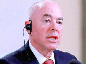 ¡NO HAY VIRAJE MIGRATORIO, NOS OPONEMOS  AL MURO: EU! -"no hay ninguna nueva política del Gobierno con respecto a un muro en la frontera"