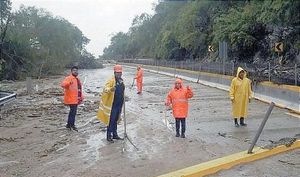 NI POR TIERRA NI POR AIRE... ¡SUSPENDIDOS LOS VUELOS A ACAPULCO!
