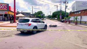 ¡GRAN DESPLIEGUE POLICIAL EN LA COLONIA PROGRESO DE VERACRUZ! -En el Lugar se Halla una Motocicleta Abandonada y una Camioneta Blanca