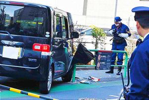 ¡HOMBRE CHOCA VEHÍCULO CERCA DE EMBAJADA DE ISRAEL! -En Japón