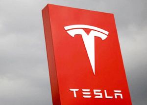 ¡TESLA ARRIBA A CHILE! -Ya Está Contratando Personal