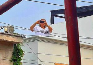 ¡LA VECINA LOS TRAE CORTITOS...! -“Ya es un Tema Personal, y un Acoso de Parte de la Señora Hacia Nuestros Clientes y Empleados”...Todo por no apoyar una Campaña Política, señala
