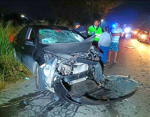 ¡CUATRO HERIDOS EN ENCONTRONAZO! -Auto fue Golpeado por Conductor Cafre