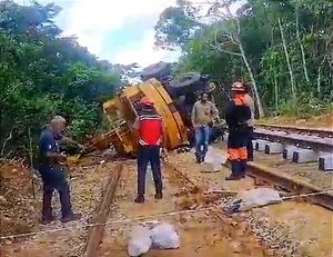 ¡OPERADOR MUERE APLASTADO POR GRÚA EN LAS CHOAPAS!