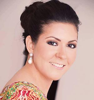¡CAROLINA GUDIÑO CELEBRA 42 AÑOS! -La Primera Mujer Alcaldesa de Veracruz