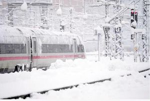 ¡EU, NORUEGA, CHINA, RUSIA SE CONGELAN! -UNA TORMENTA INVERNAL PROVOCÓ NEVADAS EN PARTES DE AUSTRIA, SUIZA Y LA REPÚBLICA CHECA, CAUSANDO ESTRAGOS EN LOS VIAJES DE TODA LA REGIÓN.