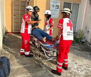 NO LES ENTREGO A TIEMPO UN TRABAJO Y... ¡PAREJA LE DA UNA GOLPIZA A LA COSTURERA!