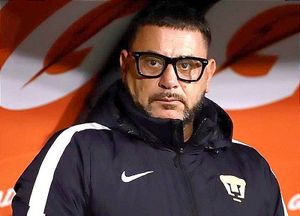 ¡SORPRESA...! RENUNCIA MOHAMED EN PUMAS Y SUSTITUIDO POR GUSTAVO LEMA, QUIEN HABÍA SIDO SU AUXILIAR DURANTE 20 AÑOS.