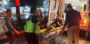 ¡EMBESTIDA POR UNA CAMIONETA! -*ESTUDIANTE DEL CETMAR EN EJÉRCITO MEXICANO!