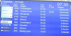 ¡OCHO VUELOS RETRASADOS!