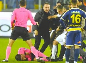 ¡EX PRESIDENTE DE CLUB TURCO ES SENTENCIADO POR AGREDIR A UN ÁRBITRO!