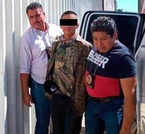 ¡CAE FEMINICIDA! - |LO SEÑALAN DE QUE EN MEDIO DE UNA DISCUSIÓN SACO UN CUCHILLO Y LE ASESTÓ UNA PUÑALADA EN EL CUELLO