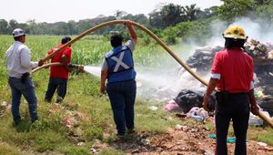 ¡SE INCENDIA CAMIÓN RECOLECTOR DE BASURA!