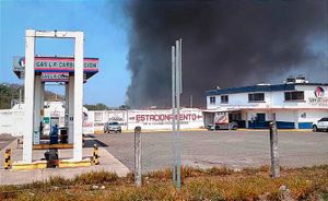¡SE PRENDE PUERTO SECO! - LAS RACHAS DEL VIENTO LO INTENSIFICARON Y EXTENDIERON