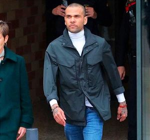 ¡DANI ALVES SALE DE LA CÁRCEL TRAS 14 MESES! - Y UN MILLÓN DE EUROS