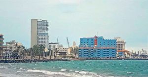 ¡LA TORRE FEA DESVIÓ EL NORTE! - *No Pasó de 70 kilómetros