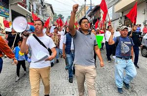 ¡ANTORCHISTAS VS GOBIERNO DE CUI!