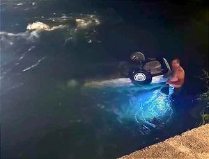 ¡MUERE TAXISTA AHOGADO AL CAER AL RÍO ACTOPAN!