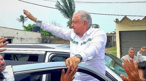¡SE TRAJO A TODOS! - VINO, HABLÓ Y SE FUE...