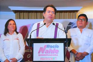 ¡“PATADAS DE AHOGADO“! - *A la Denuncia en la FGR Contra Chío