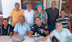EL DOCTOR ALFONSO DURÁN DE CUMPLEAÑOS...