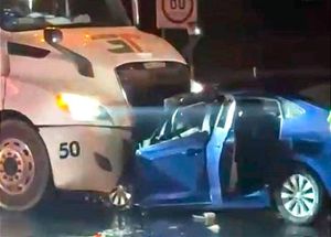 ¡MUEREN DOS PROFESORES EN CARRETERAZO! - *CHOCARON DE FRENTE CONTRA UN TRÁILER *CIRCULABAN POR EL TRAMO CARDEL-XALAPA