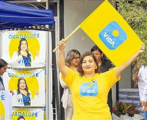 ¡RENUNCIA DESPUÉS DE QUE LE BALACEAN LA CAMIONETA! - *Iba por la Alcaldía de Guadalupe, Nuevo León