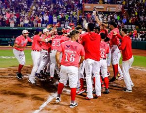 ¡JONRÓN EN LA NOVENA! - *SE EMPATA LA SERIE
