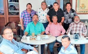 CARLOS RODRÍGUEZ CON LOS AMIGOS - En el Gran Café del Portal...