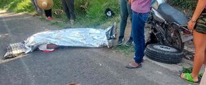 ¡MORTAL INVASIÓN DE CARRIL! - *EL CONDUCTOR HUYÓ DEL LUGAR