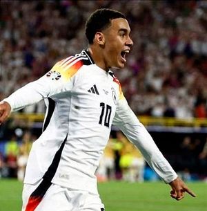 ¡VENCE ALEMANIA A DINAMARCA! - LO SALVA VAR POR MEDIO ZAPATO!
