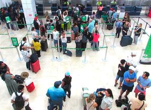 ¡SE ATORAN EN EL AEROPUERTO! - DOS VUELOS CANCELADOS POR MAL TIEMPO