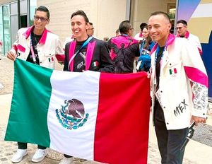 ¡MÉXICO PRESENTE EN EL DESFILE POR EL RÍO SENA!