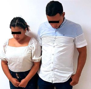 ¡DETENIDOS SIN PASAPORTE EN EL AEROPUERTO! - IBAN A MONTERREY!