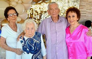 FELIZ DOÑA SYLVIA EN SU CUMPLEAÑOS 88!
