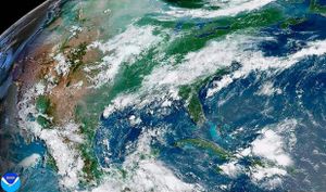 ¡ENTRE EL CANAL DE BAJA Y UNA ONDA DEL ESTE; TRAEN MÁS LLUVIAS! - *Y UNA QUE OTRA, TURBONADA
